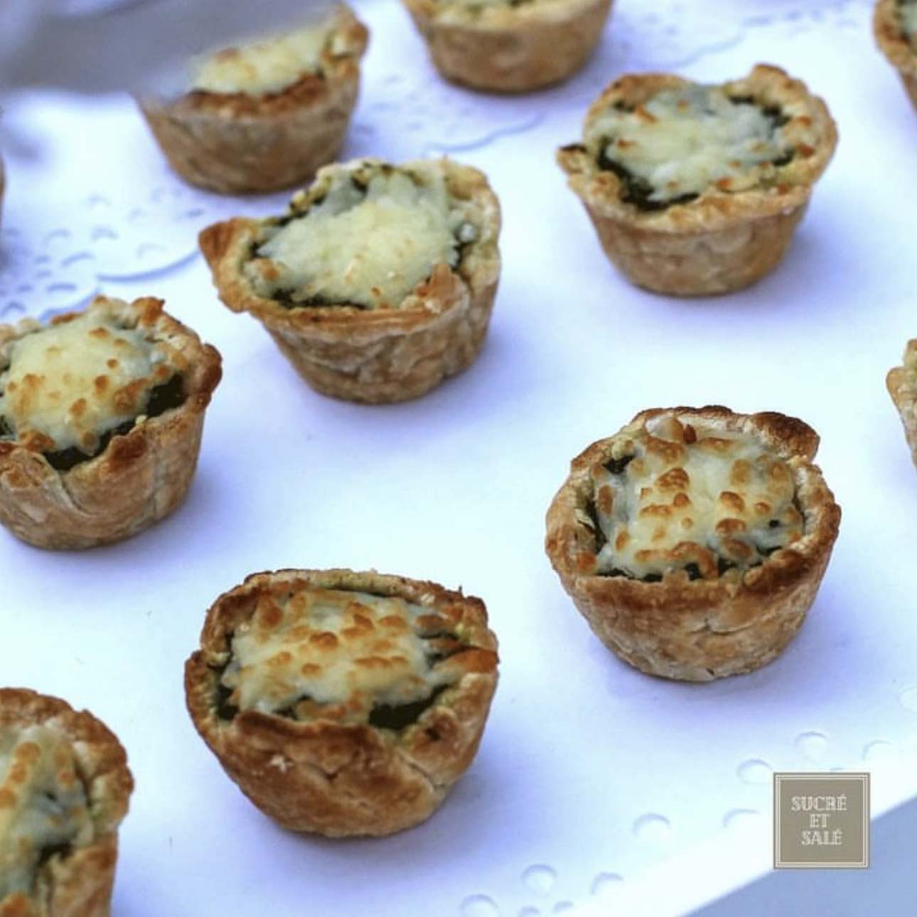 Mini spinach cups